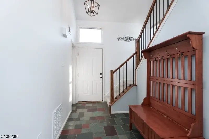 71 Avebury Pl, Franklin Township, NJ 08873 - #2