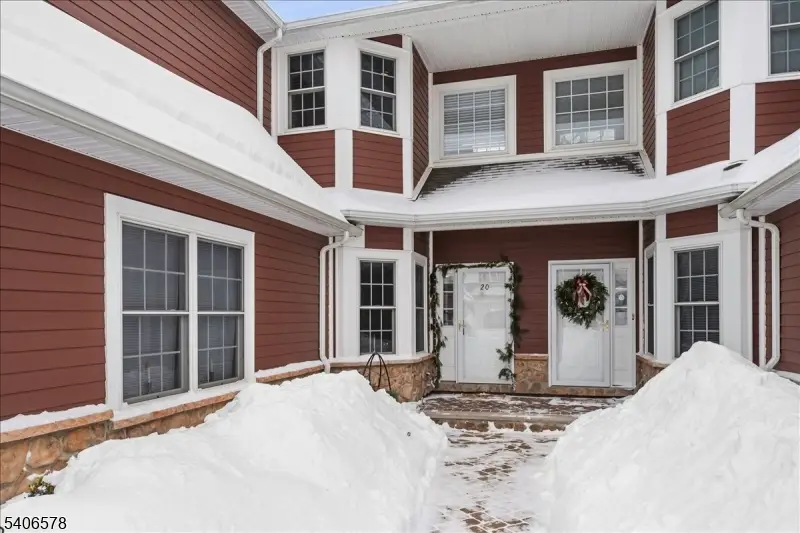 20 Turnberry Ln, Hardyston, NJ 07419 - Image #2