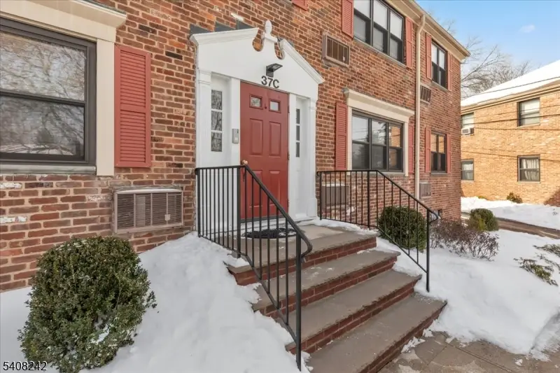 37C3 Sandra Circle #3, Westfield, NJ 07090 - Image #2