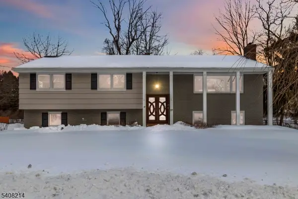 59 Sun Valley Way, Morris Plains Boro, NJ 07950