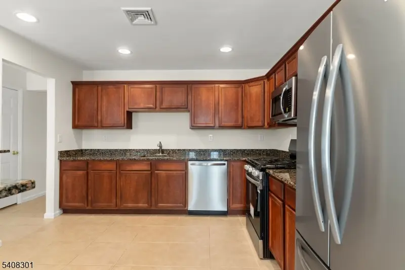 19 Winding Way, Hardyston, NJ 07419 - Image #3