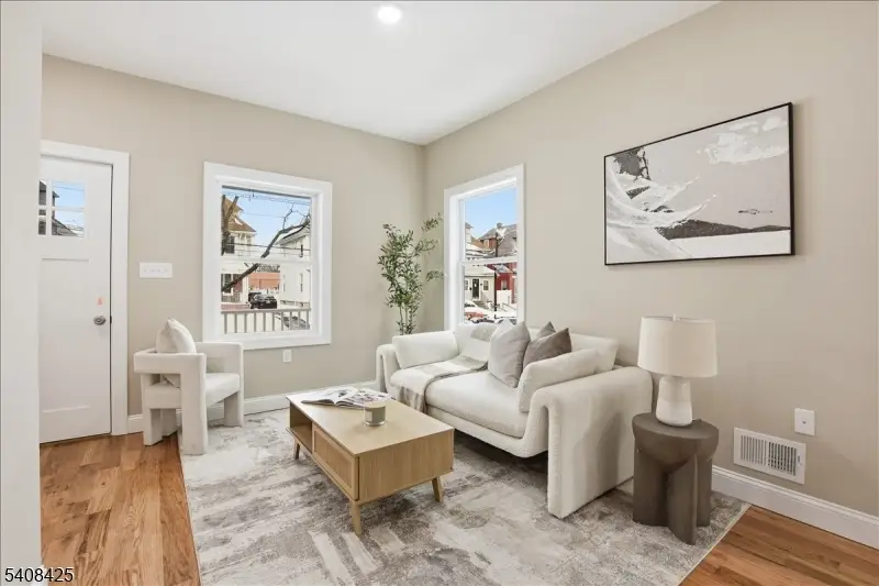 16 White Ter, Newark, NJ 07108 - Image #3