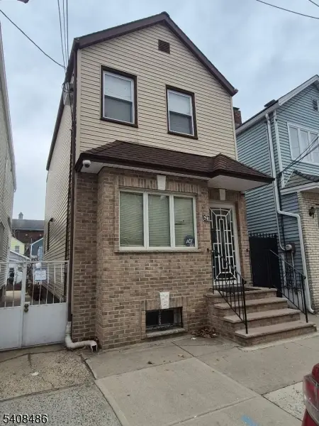 67 Marne St, Newark, NJ 07105 - Image #2