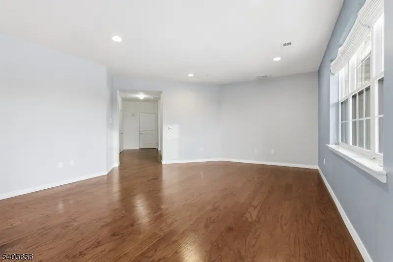 238 Luca Dr #8, Piscataway, NJ 08854 - Image #3