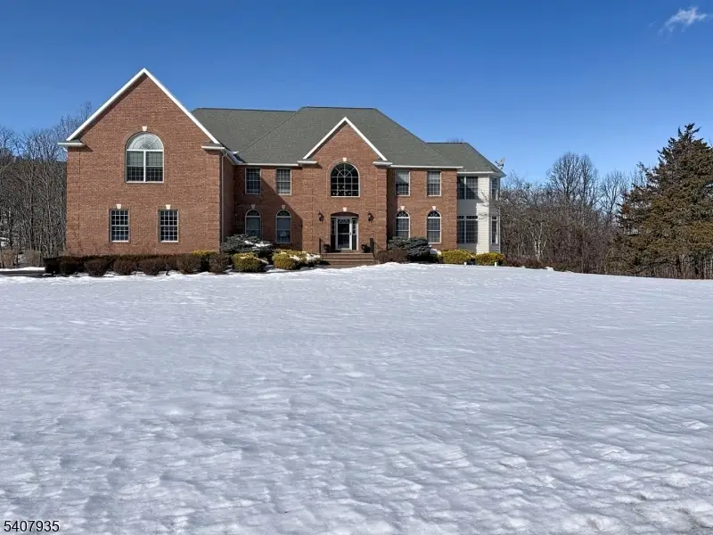 107 Lambert Dr, Sparta, NJ 07871 - Image #2