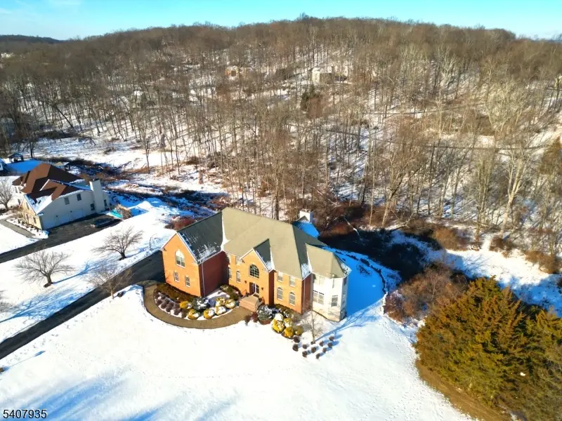 107 Lambert Dr, Sparta, NJ 07871 - Image #3