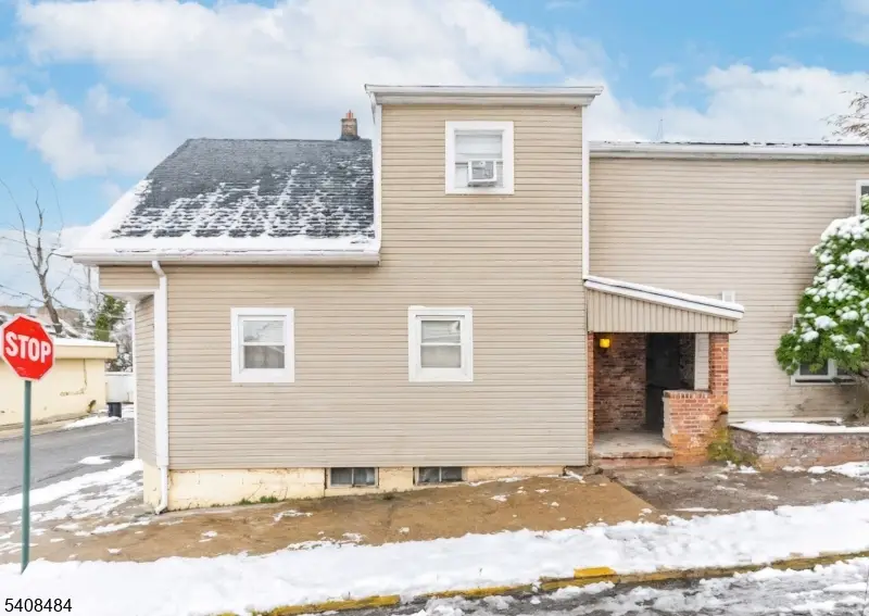 16 Murray Ave, Paterson, NJ 07501 - Image #3