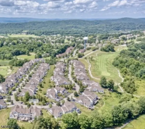 66 Briar Ct, Hardyston Twp., NJ 07419