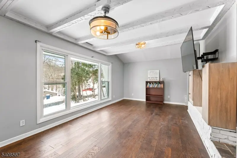 50 E Shore Dr, Vernon Township, NJ 07462 - Image #3