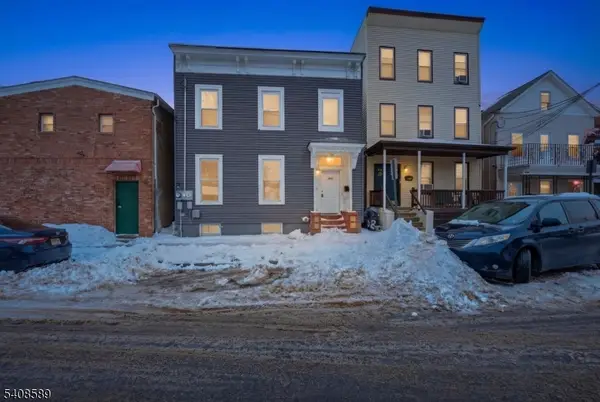 206 Clark Pl, Elizabeth City, NJ 07206