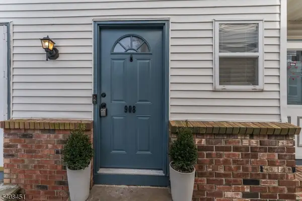 908 Reed Ct, Raritan Twp., NJ 08822