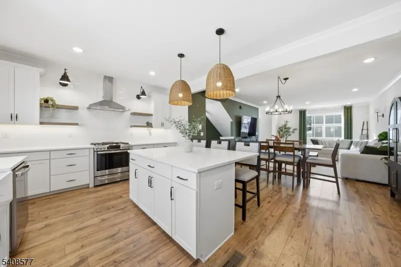 7 Moreno Pl, Wharton, NJ 07885 - Image #1