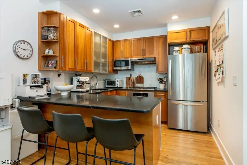 85 Park Ave #205, Glen Ridge, NJ 07028 - Image #3