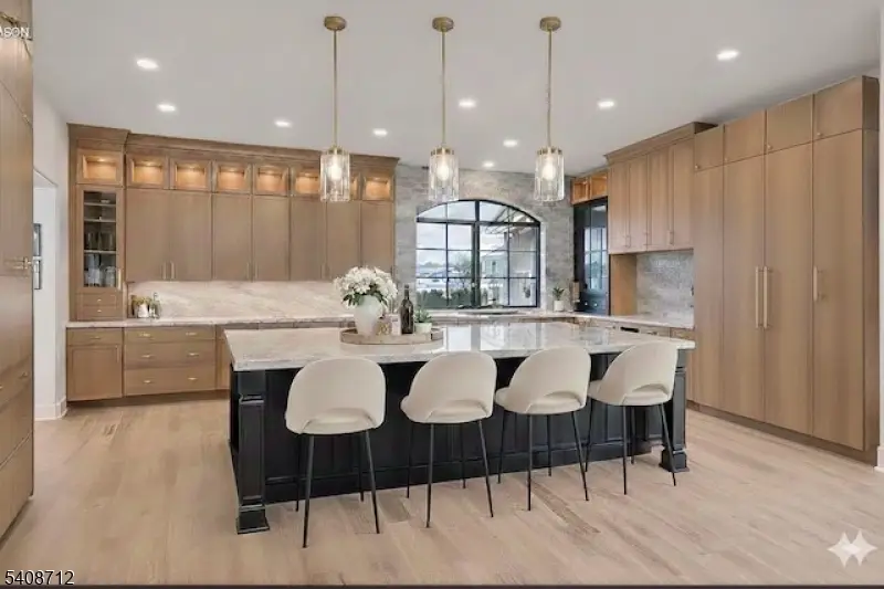 106 Quaker Rd, Princeton, NJ 08540 - #3