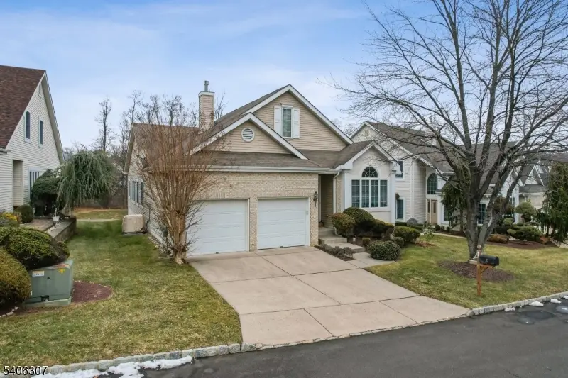 4 Trent Rd, Monroe Township, NJ 08831 - Image #3