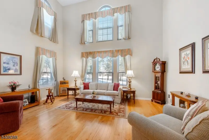 136 Crestview Ln, Mount Arlington, NJ 07856 - #2