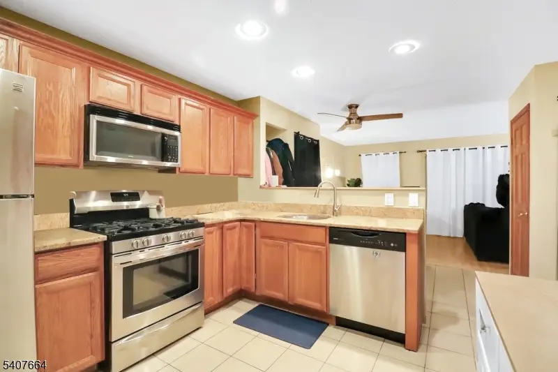 140 Lawrence St, New Brunswick, NJ 08901 - Image #3