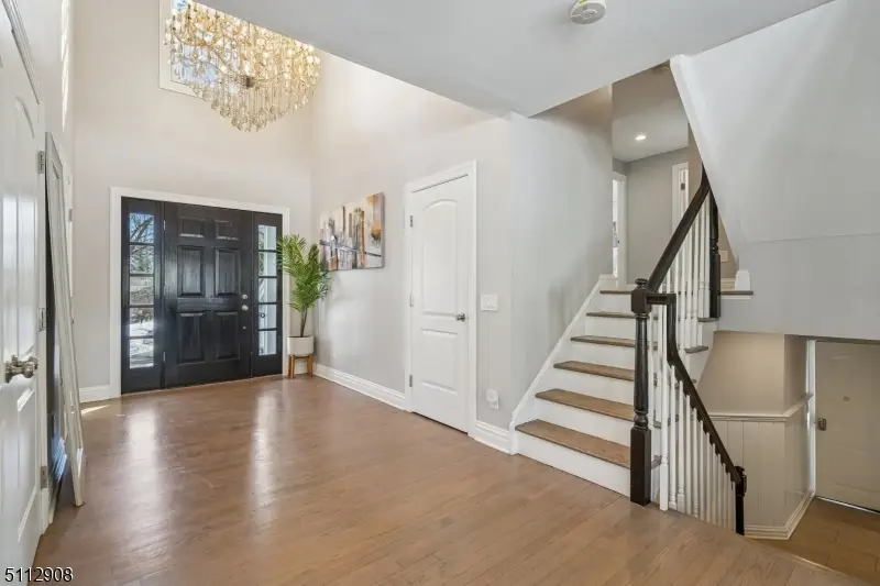 5 Farley Rd, Millburn, NJ 07078 - Image #2