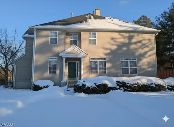 18 Scarlet Oak Dr, Montgomery Twp., NJ 08540