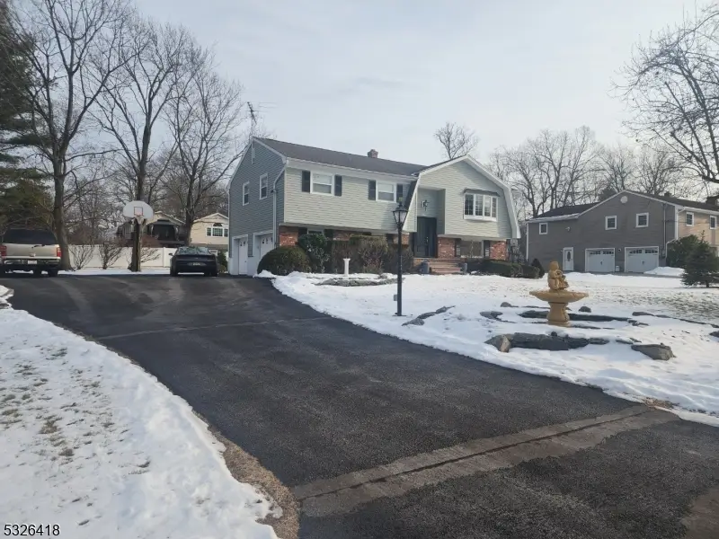 3 Harold Mathews Jr Ct, Butler, NJ 07405 - #2