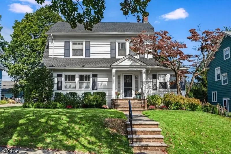 5 Inness Pl, Glen Ridge, NJ 07028 - Image #1