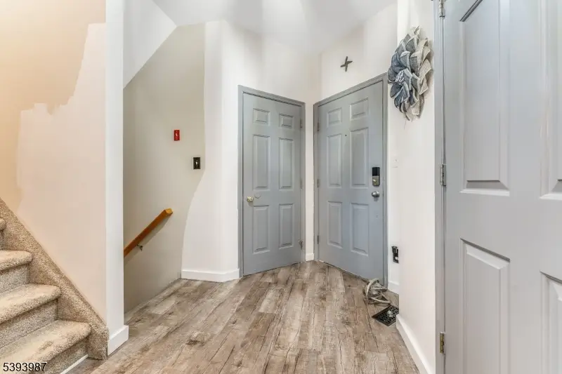 44 Alexandra Way, Clinton, NJ 08809 - Image #3