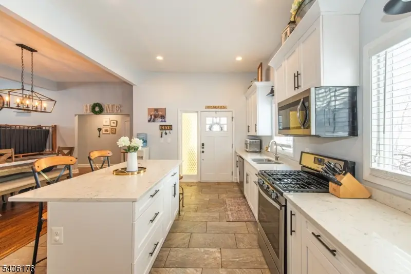 8 Lesko Ter, Ogdensburg, NJ 07439 - Image #2