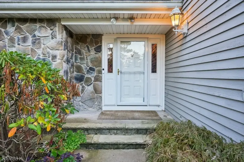 47 Matthew Rd, Wayne, NJ 07470 - #3