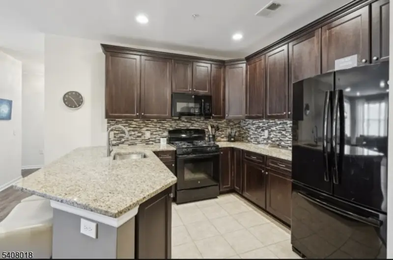 169 Tarrington Rd #203, Hardyston, NJ 07419 - #2