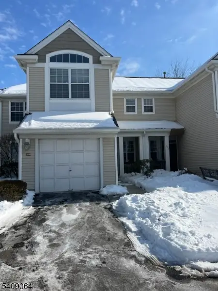 1056 Deerhaven Ter, Lopatcong Overlook, NJ 08886 - #1