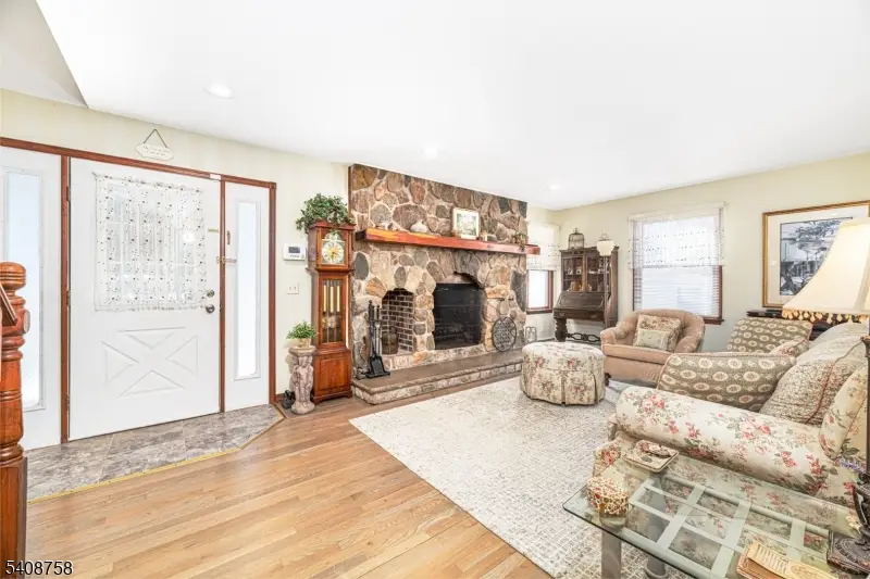 18 Sagamore Trl, Lake Mohawk, NJ 07871 - #3