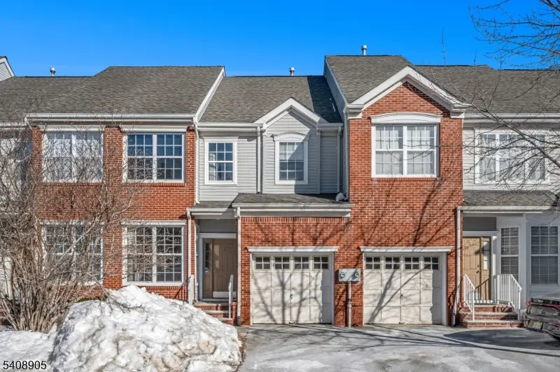 52 Gordon Cir, Parsippany, NJ 07054 - Image #1