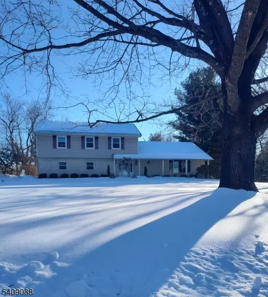 9 Sunrise Cir, Annandale, NJ 08809 - Image #1