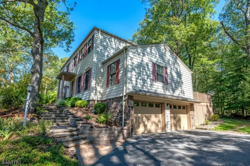 5 Elaine Ct, Randolph, NJ 07869 - Image #1