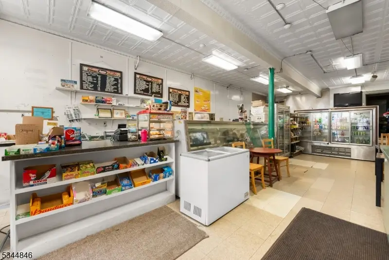 117 Valley Rd, Clifton, NJ 07013 - Image #3