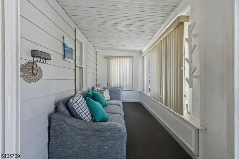 142 Bonna Villa Ave, Roselle, NJ 07203 - #3