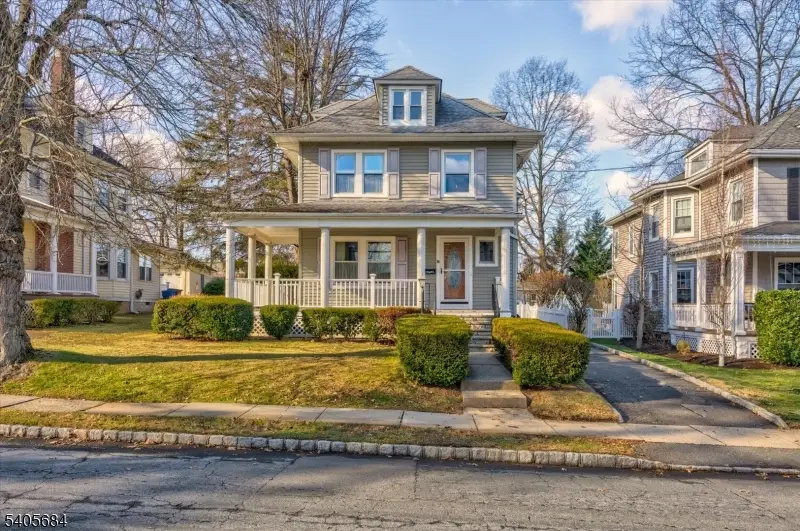 15 N Hillside Ave, Chatham, NJ 08928 - #1