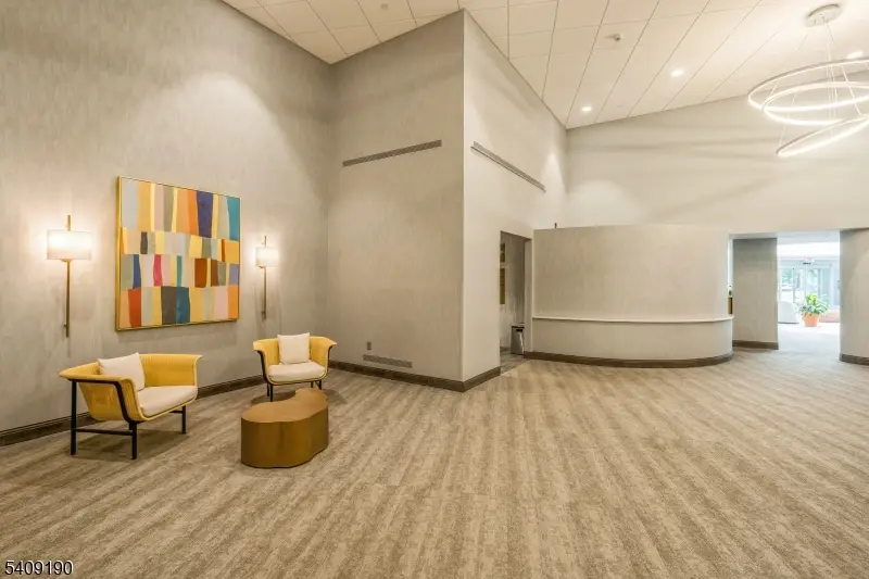 10 Smith Manor Blvd, West Orange, NJ 07052 - Image #3