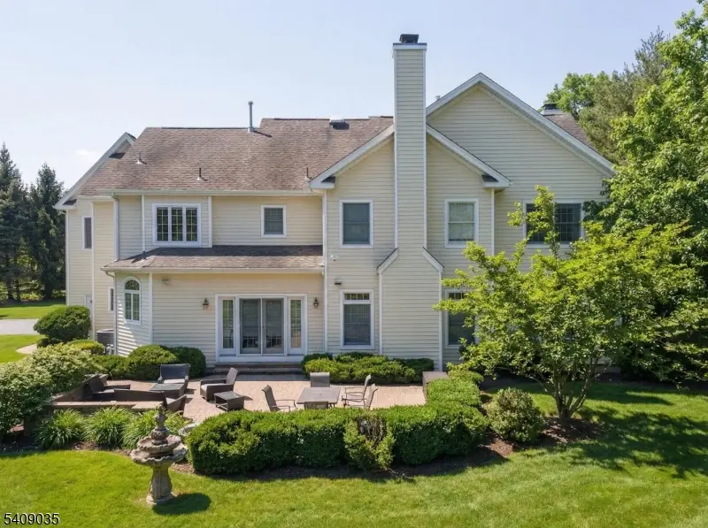 24 Chelsea Ct, Liberty Corner, NJ 07920 - Image #3