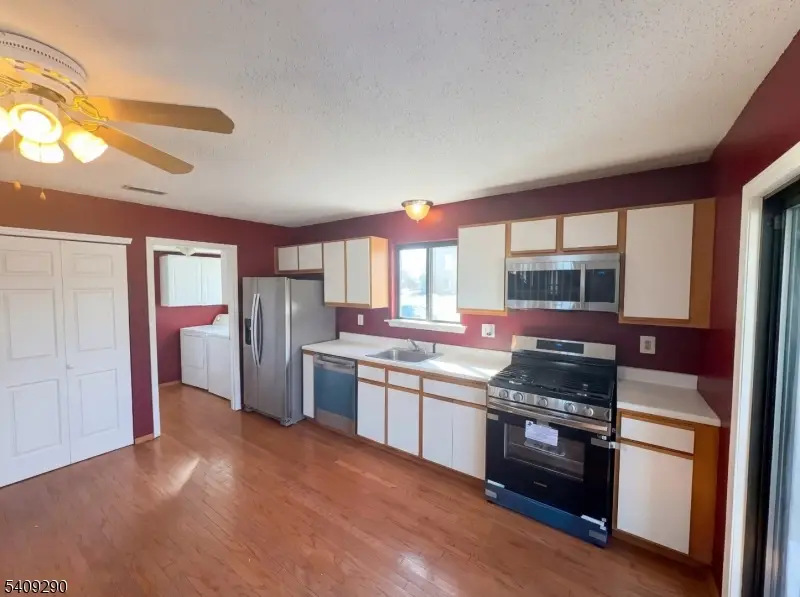 33 Sherborne St #128, Somerset, NJ 08873 - Image #2