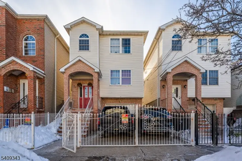 216 Bond St, Elizabethport, NJ 07206 - Image #1