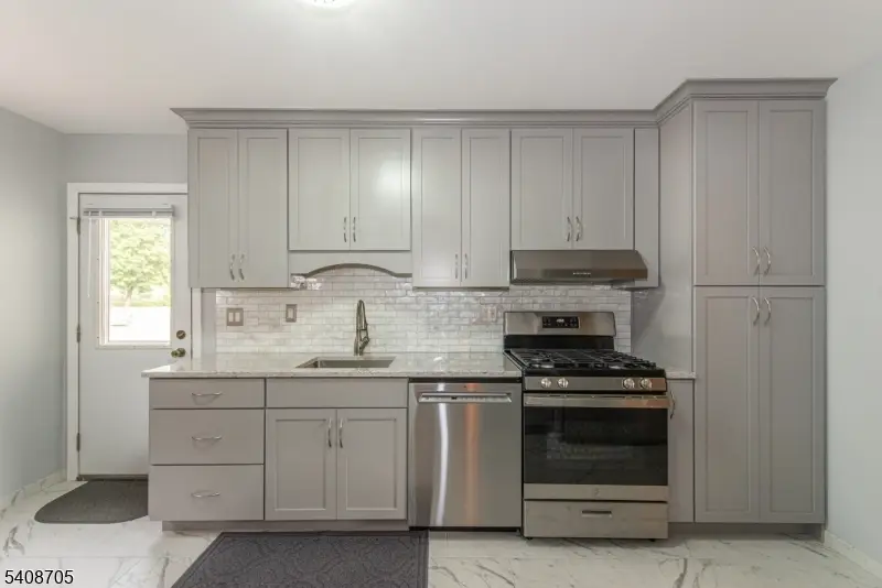 4 George St, Succasunna, NJ 07876 - #3