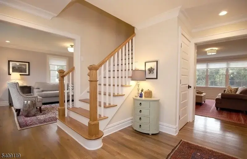 15 Canterbury Ln, Millburn, NJ 07078 - #2