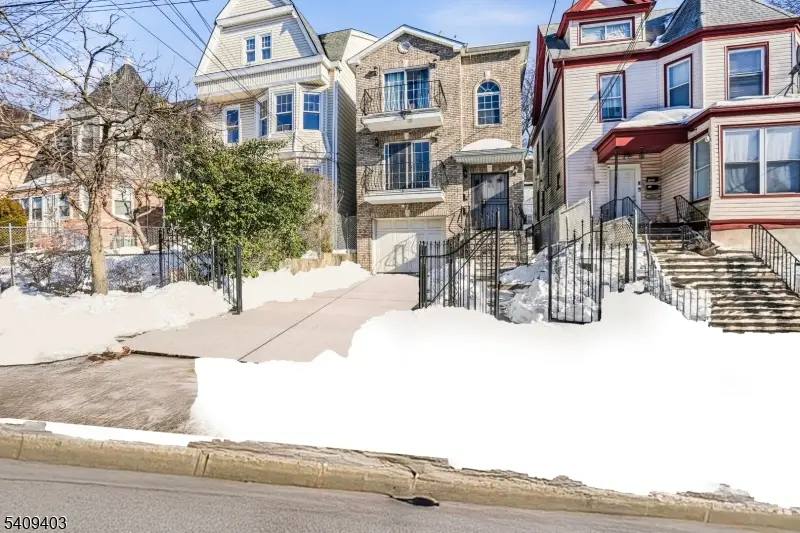 884 S 17th St, Newark, NJ 07108 - #3