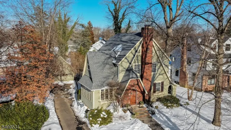 28 Hampton Rd, Cranford, NJ 07016 - #3