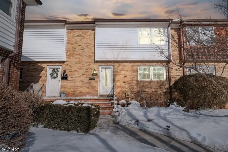 8 Cardinal Ln Apt 2, Hillsborough, NJ 08844 - #1