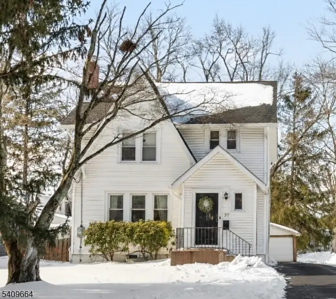 37 Van Duyn Dr, Ewing Township, NJ 08618 - Image #1