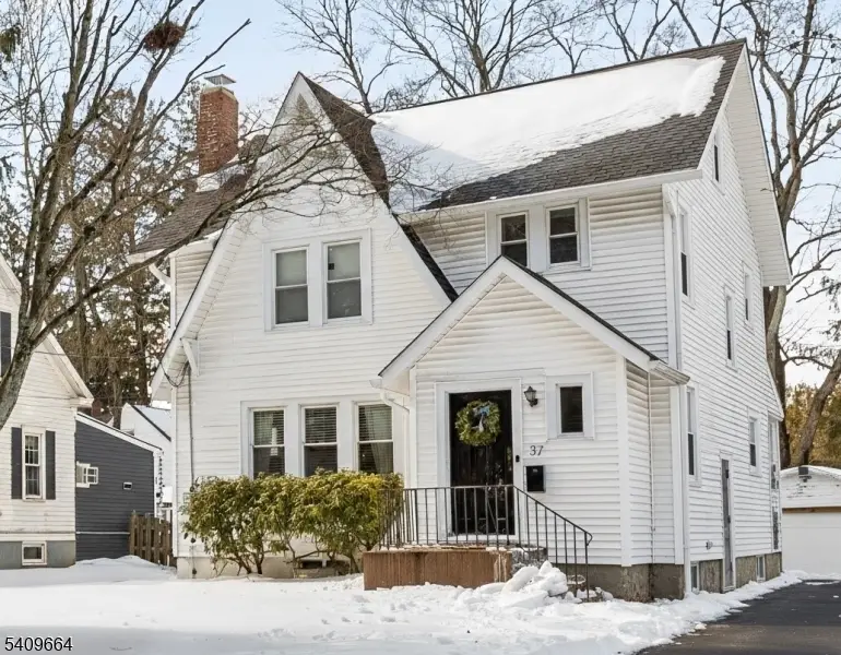 37 Van Duyn Dr, Ewing Township, NJ 08618 - Image #2