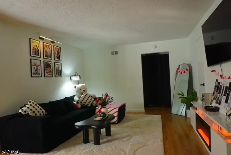 2007A Stonegate Ln, Stanhope, NJ 07874 - #2