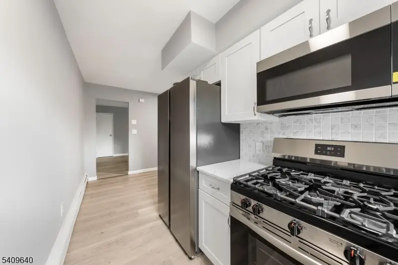 47B Gramercy Gdns #B, Middlesex, NJ 08846 - Image #2